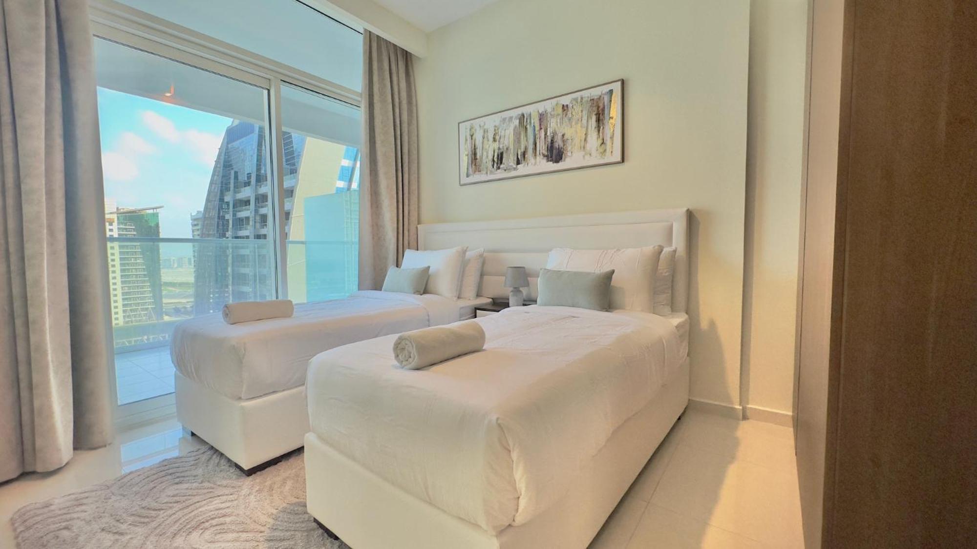 Sleek & Spacious 2br In Damac Vera, Business Bay By Bhavan Apartment